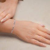 Sleek Silver Bracelet with Premium Diamonds
