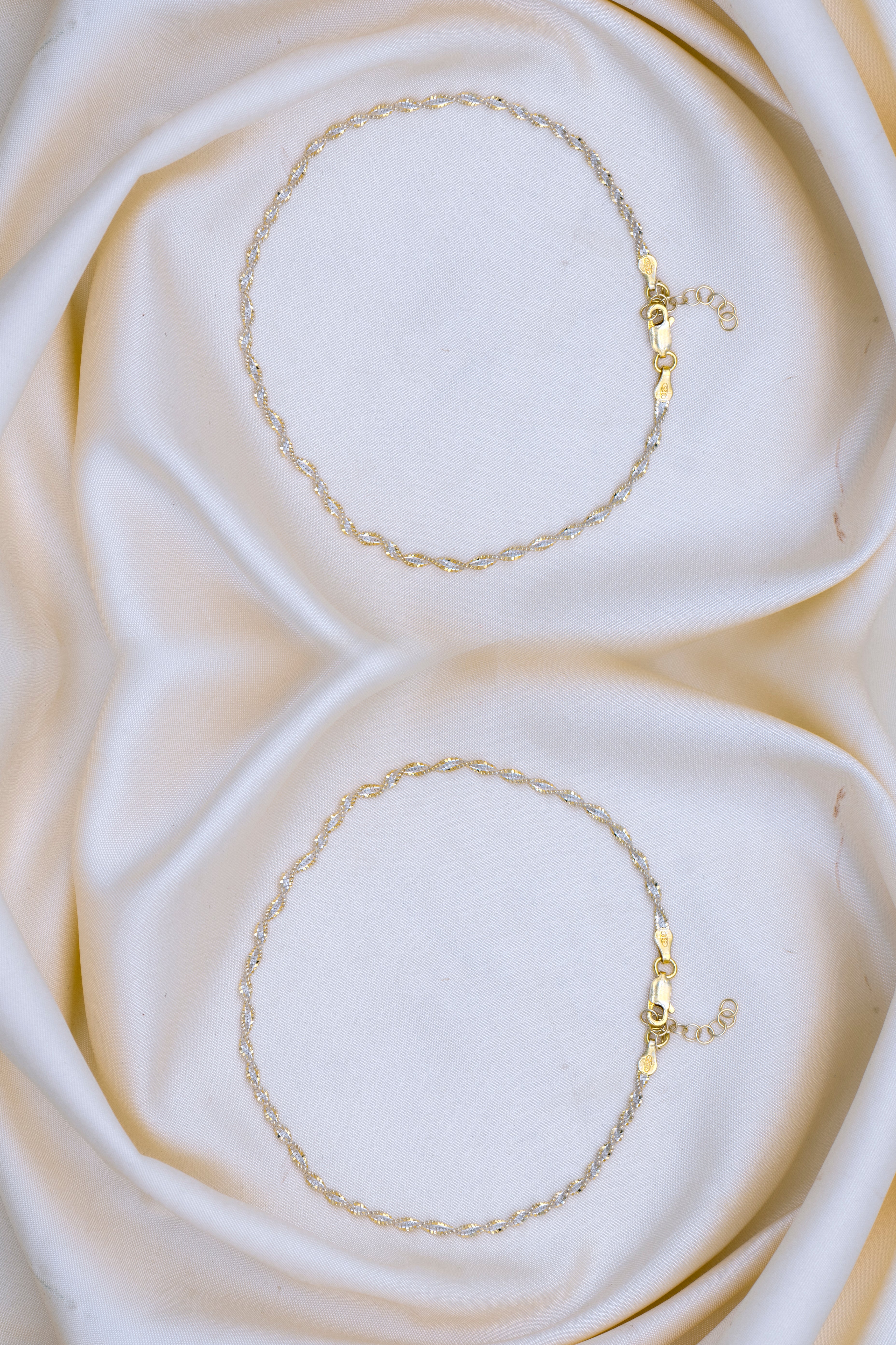 Adjustable Anklet with Twisted Design