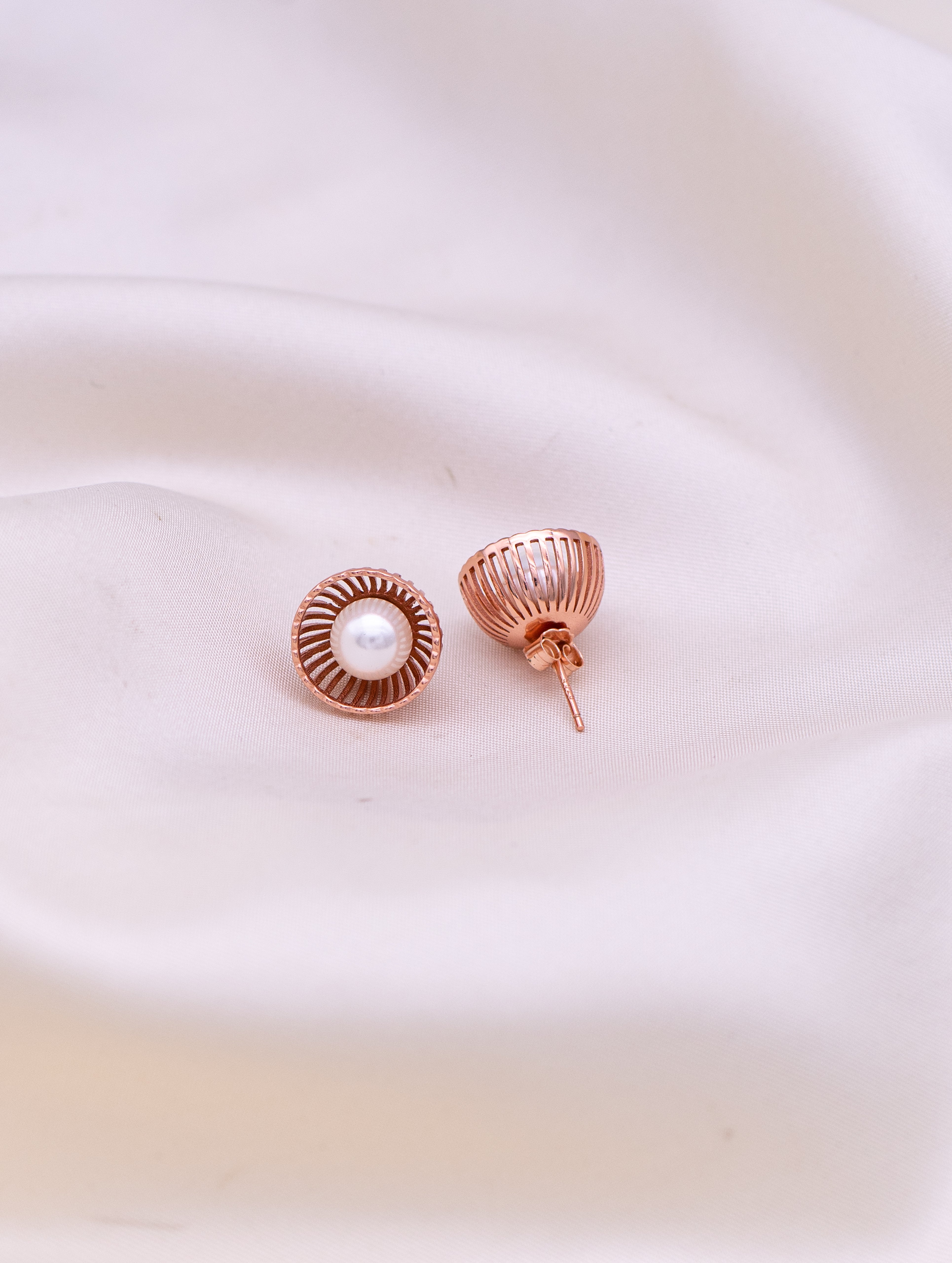 Lunara 925 Silver Pearl Studs