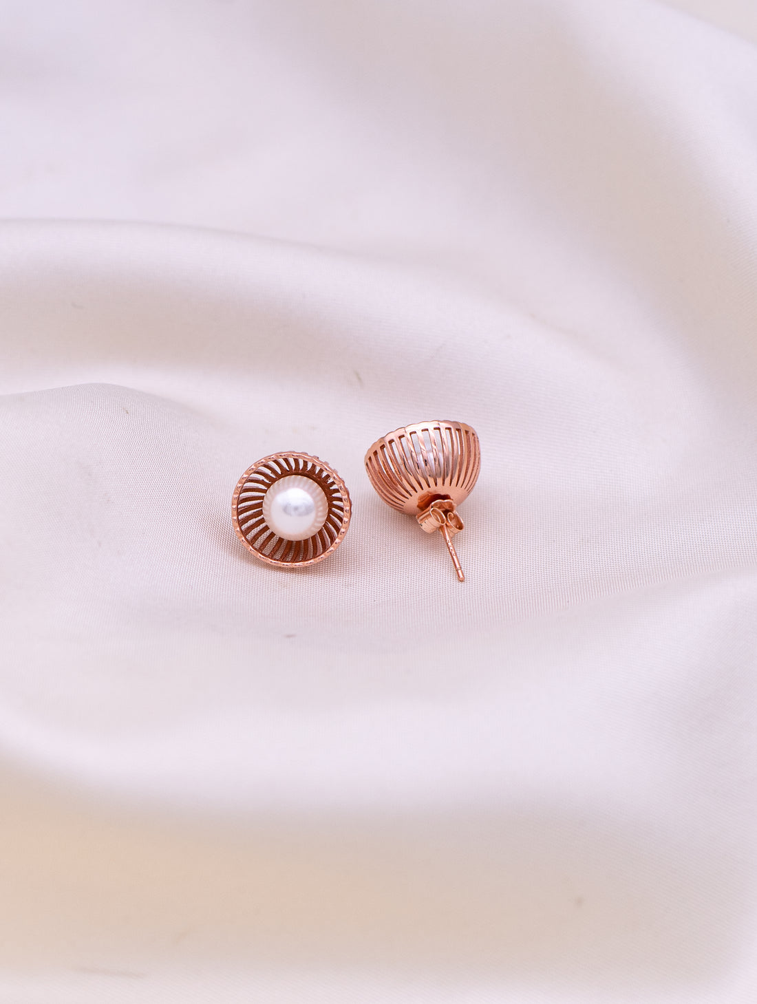 Lunara 925 Silver Pearl Studs