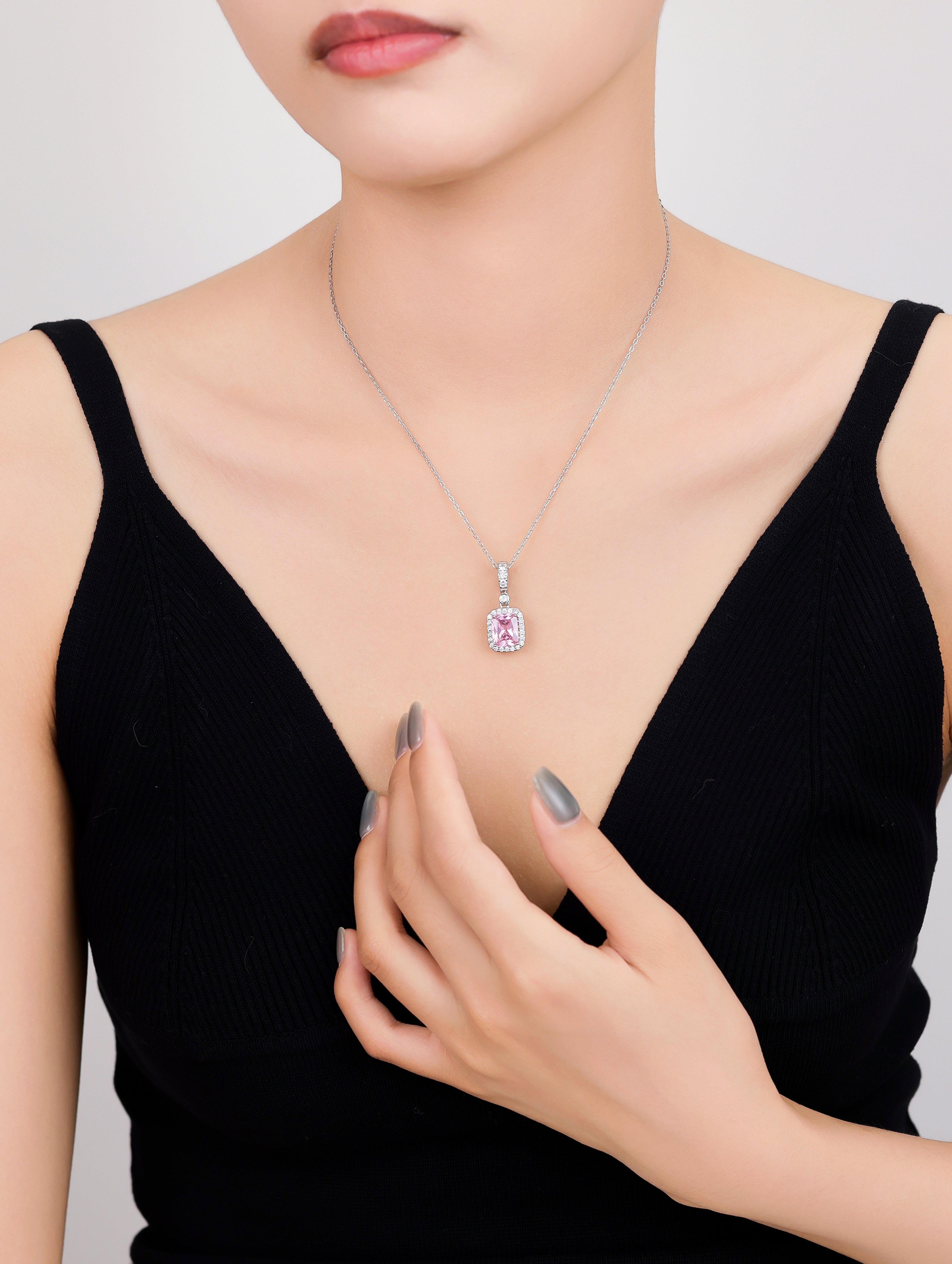 Roselle Gleam 925 Silver Chain